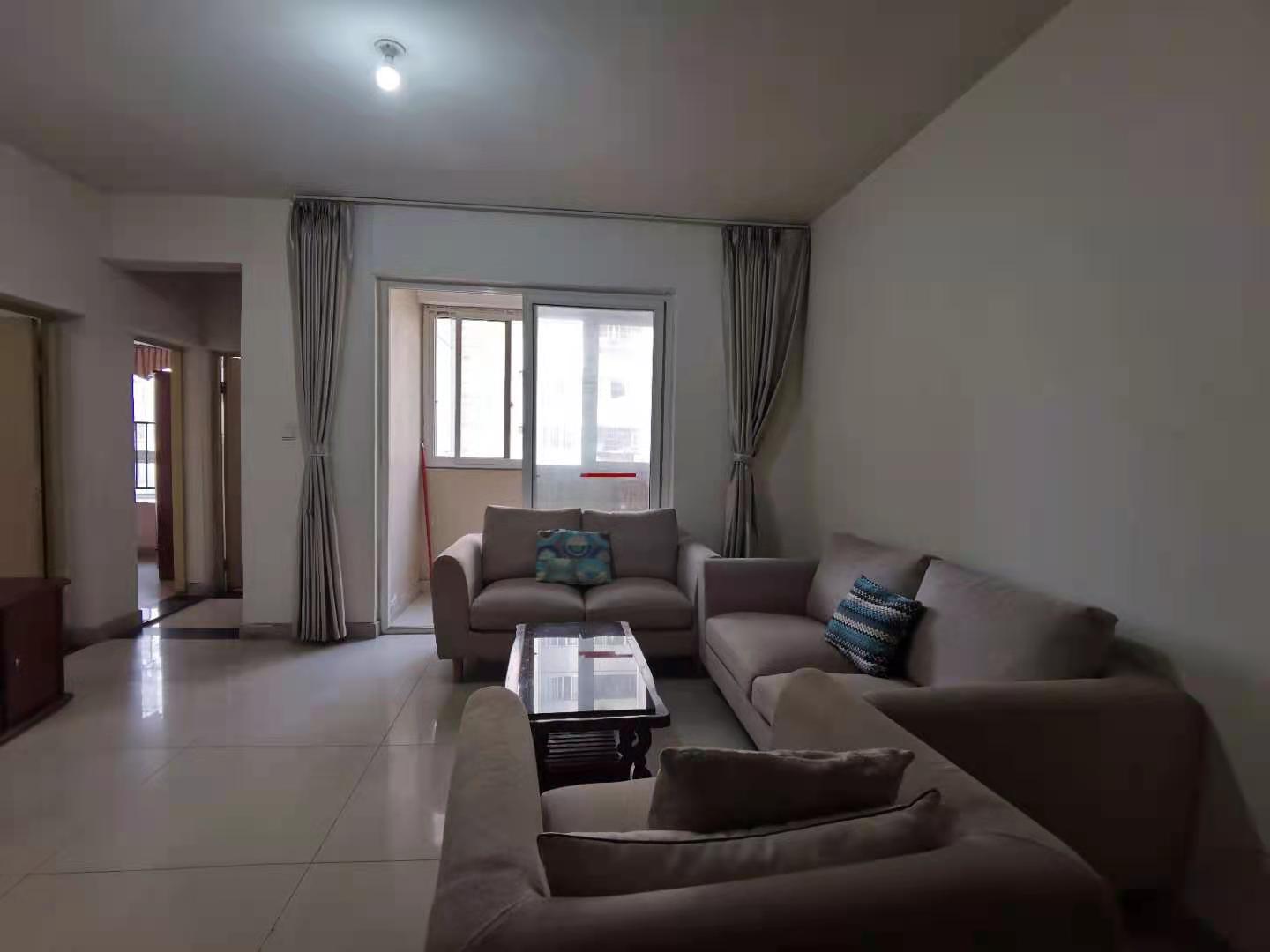 南湖锦苑 2室2厅1卫 1300.0元/月 南湖锦苑 2室2厅1卫 1300.0元/月室内图