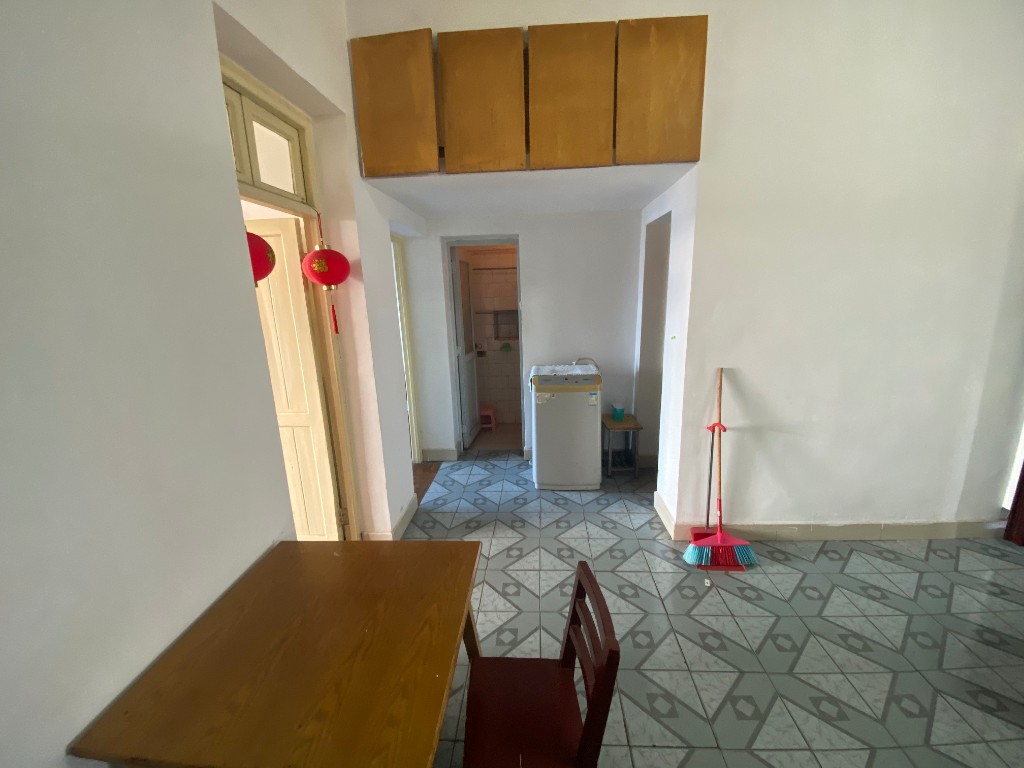 向阳村煤田技校 2室1厅1卫 23.8万 向阳村煤田技校 2室1厅1卫 23.8万客厅