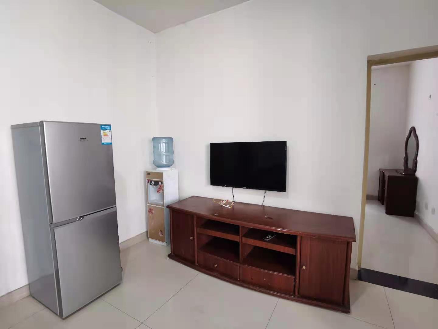 南湖锦苑 2室2厅1卫 1300.0元/月 南湖锦苑 2室2厅1卫 1300.0元/月室内图