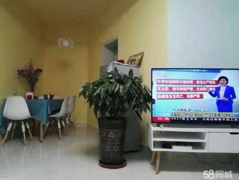 南湖半岛  2室2厅1卫   2000.00元/月室内图