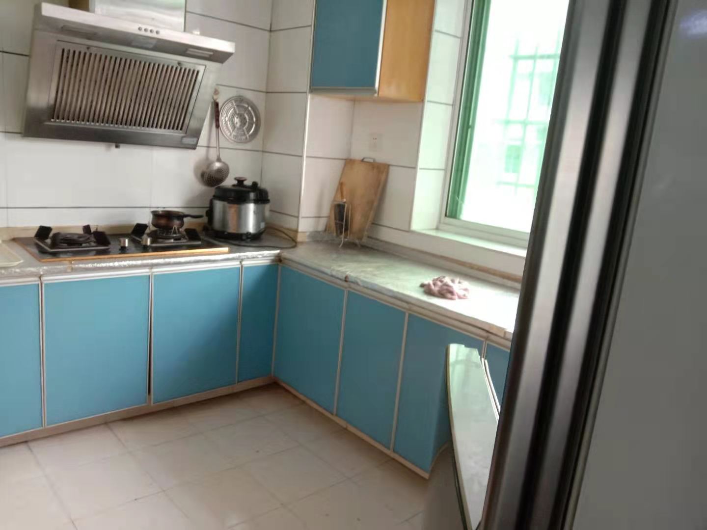 秀水俪园  3室2厅2卫    55.8万 秀水俪园  3室2厅2卫    55.8万厨房