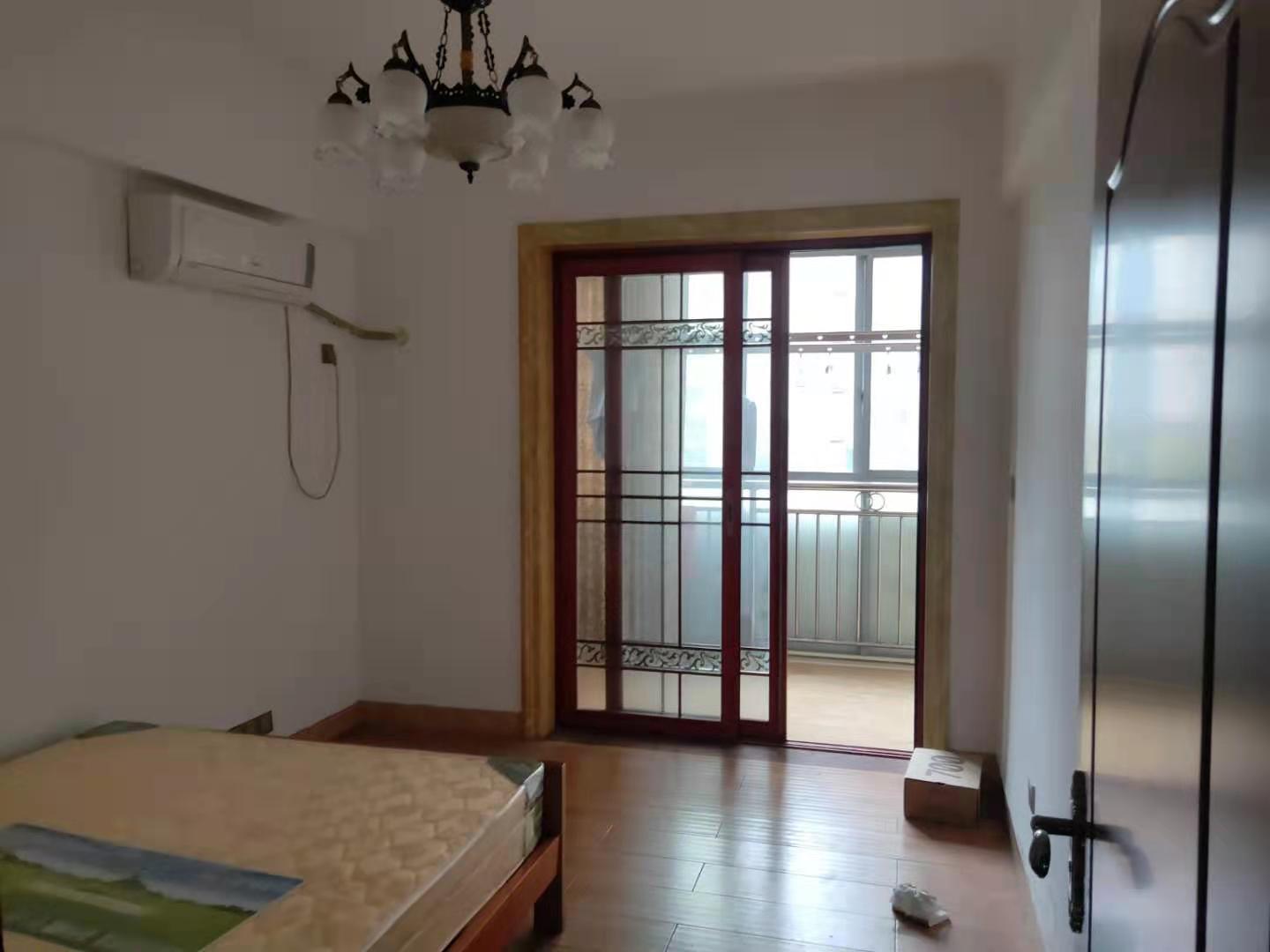 鹏利广场 4室2厅2卫 3000.0元/月 鹏利广场 4室2厅2卫 3000.0元/月室内图