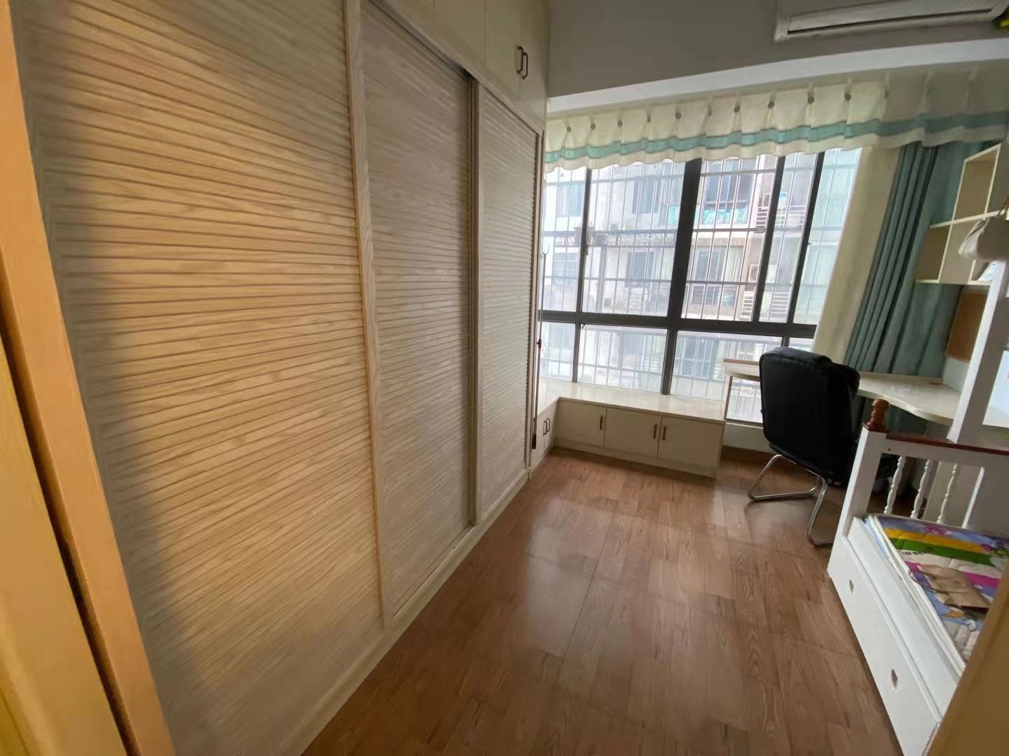 中旺锦安城 1室1厅1卫 1400.00元/月 中旺锦安城 1室1厅1卫 1400.00元/月室内图