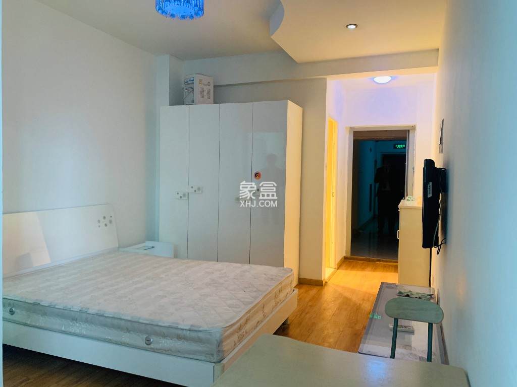 左右小区 1室1厅1卫 1300.0元/月 左右小区 1室1厅1卫 1300.0元/月室内图