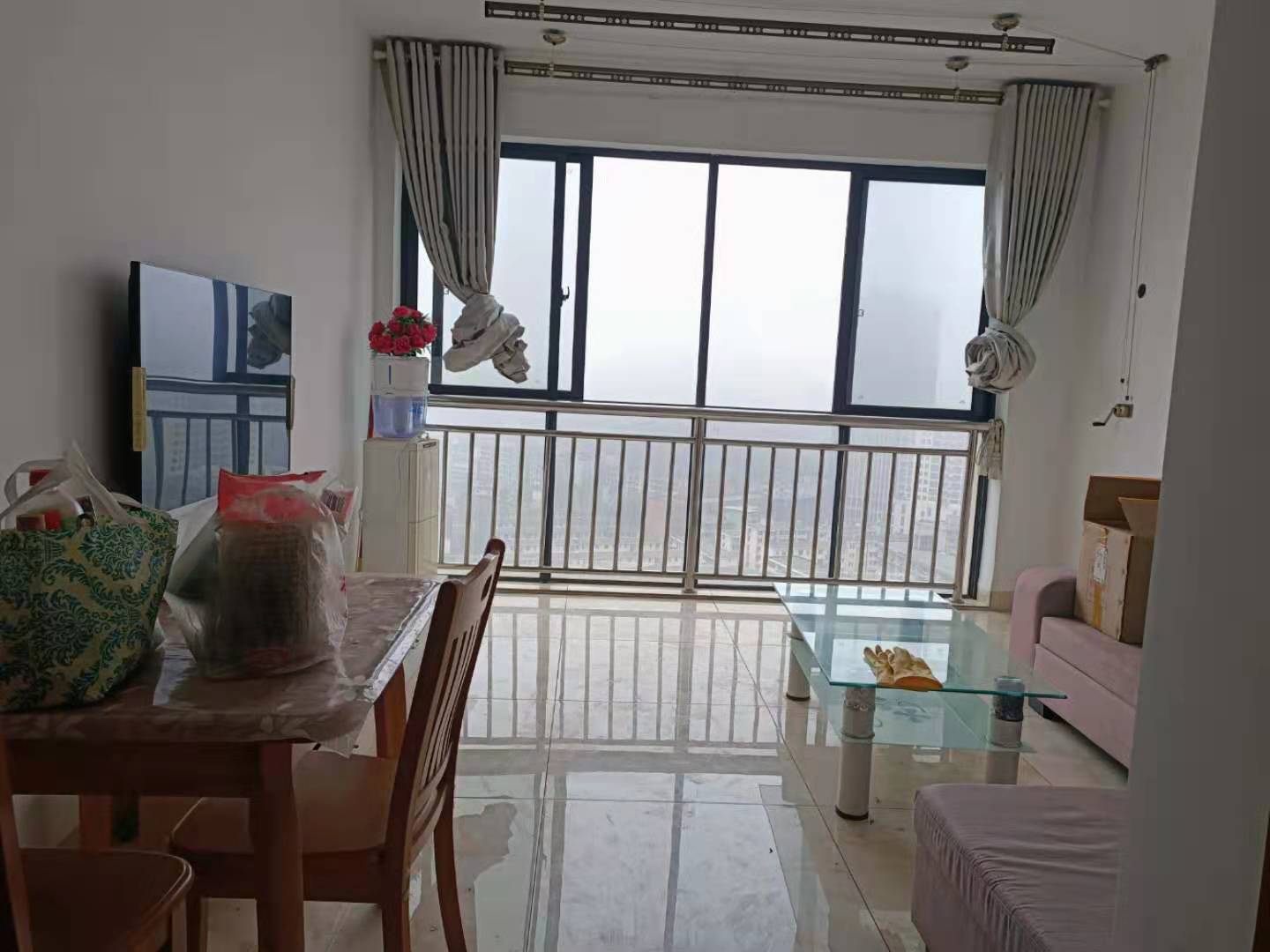 东融大厦 2室2厅1卫 1700.0元/月 东融大厦 2室2厅1卫 1700.0元/月室内图