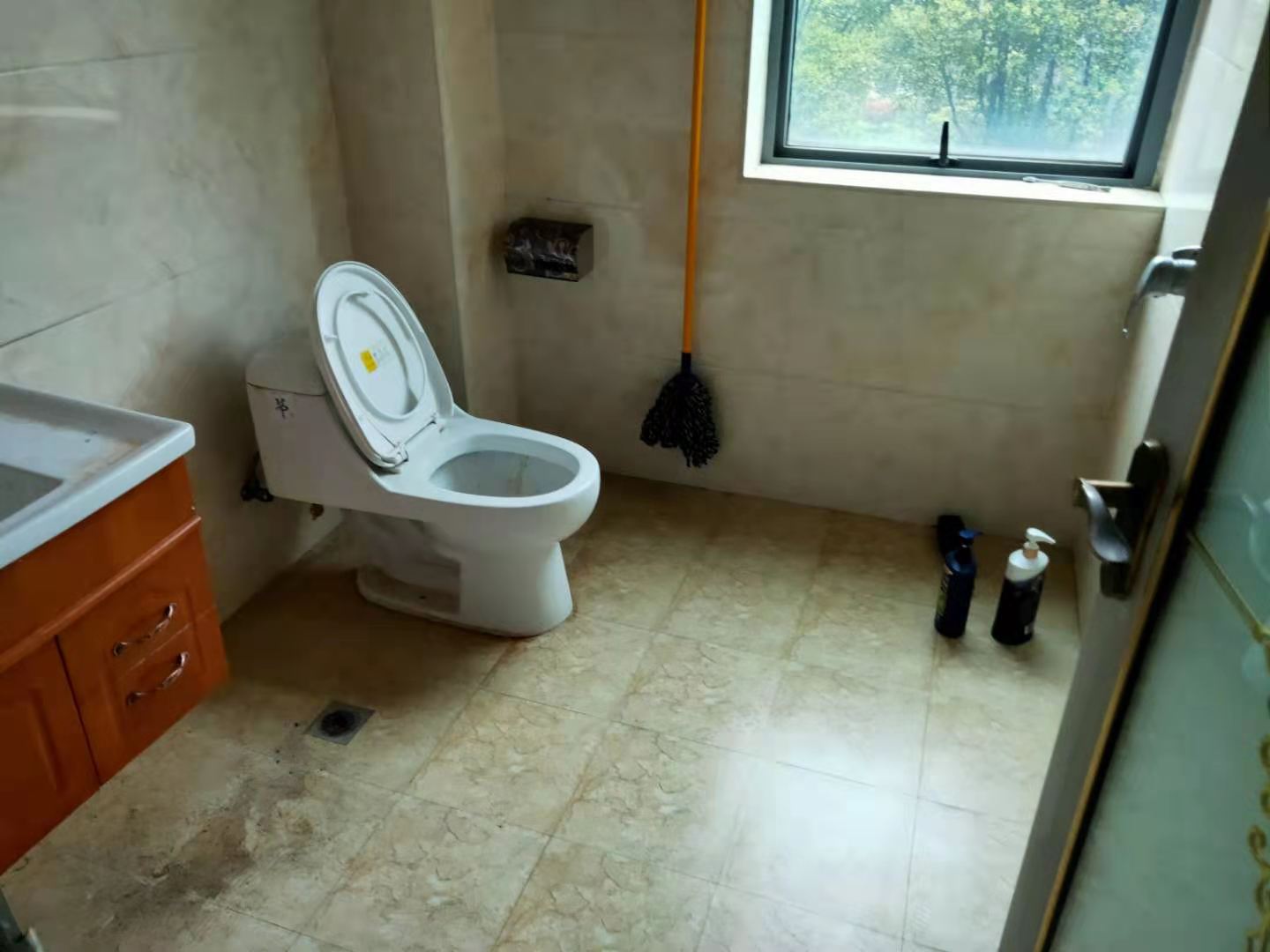 鹏利广场 4室2厅2卫 3000.0元/月 鹏利广场 4室2厅2卫 3000.0元/月室内图