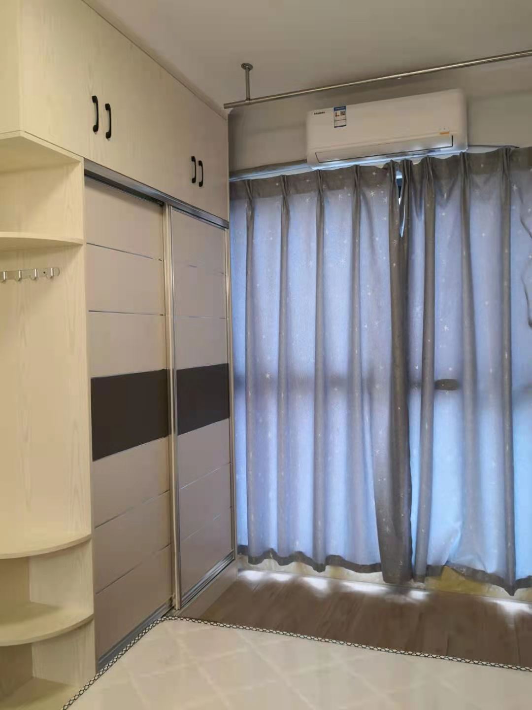 珠江愉景新城  1室1厅1卫   1400.00元/月室内图