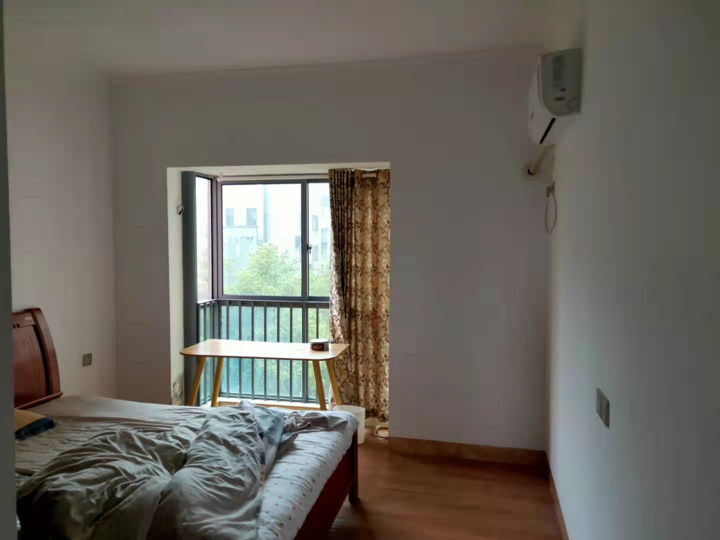 鹏利广场 4室2厅2卫 3000.0元/月 鹏利广场 4室2厅2卫 3000.0元/月室内图