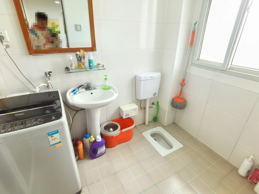 天鹅花园 2室1厅1卫 32.0万 天鹅花园 2室1厅1卫 32.0万客厅