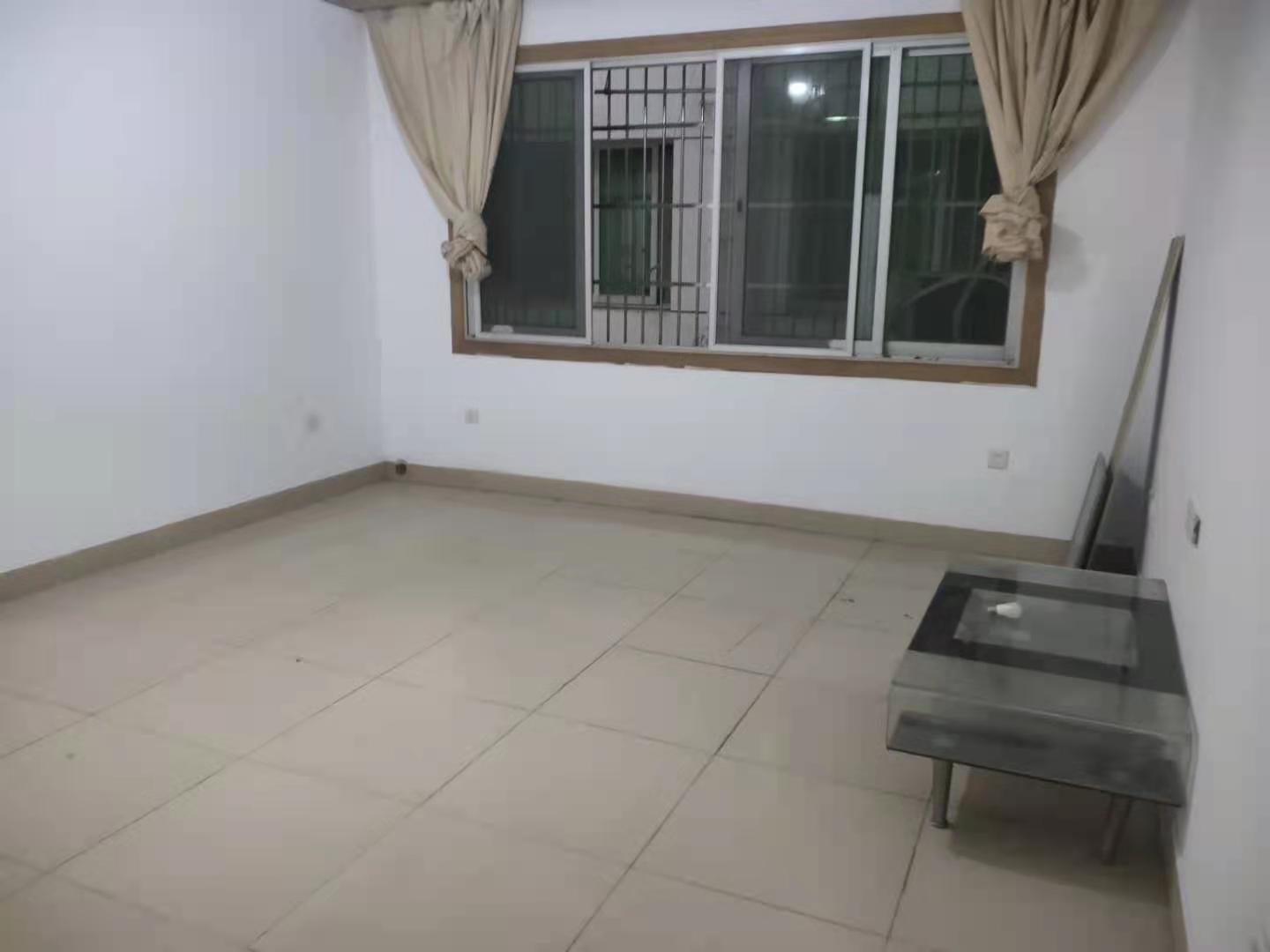 红港路综合楼 3室2厅1卫 1200.0元/月 红港路综合楼 3室2厅1卫 1200.0元/月室内图