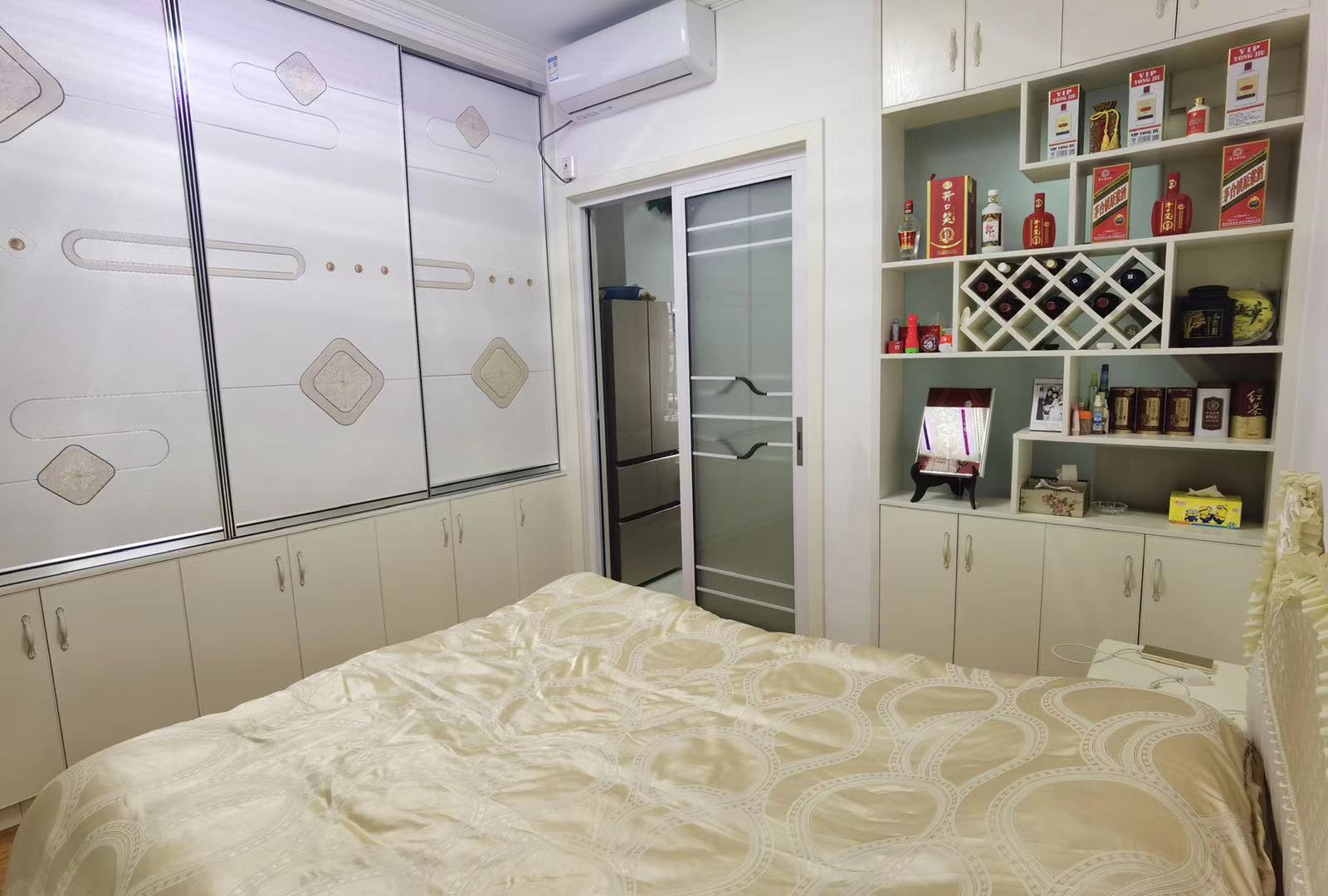 蓝筹公寓1栋 1室1厅1卫 32.0万 蓝筹公寓1栋 1室1厅1卫 32.0万客厅