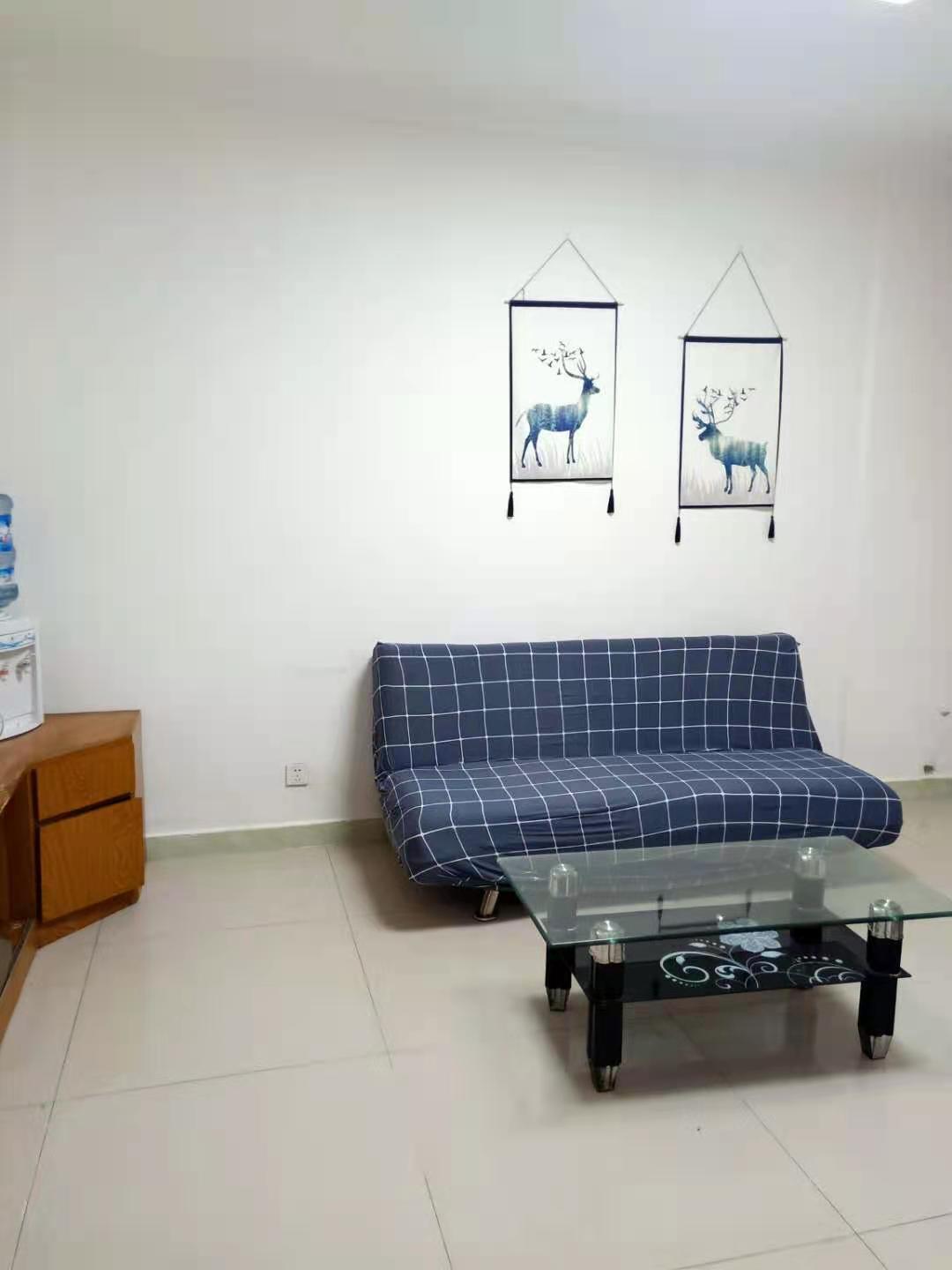 南湖锦苑  1室1厅1卫    1200.0元/月 南湖锦苑  1室1厅1卫    1200.0元/月室内图