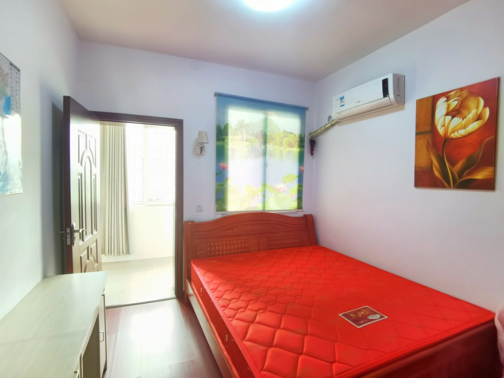 天鹅花园 2室1厅1卫 32.0万 天鹅花园 2室1厅1卫 32.0万客厅