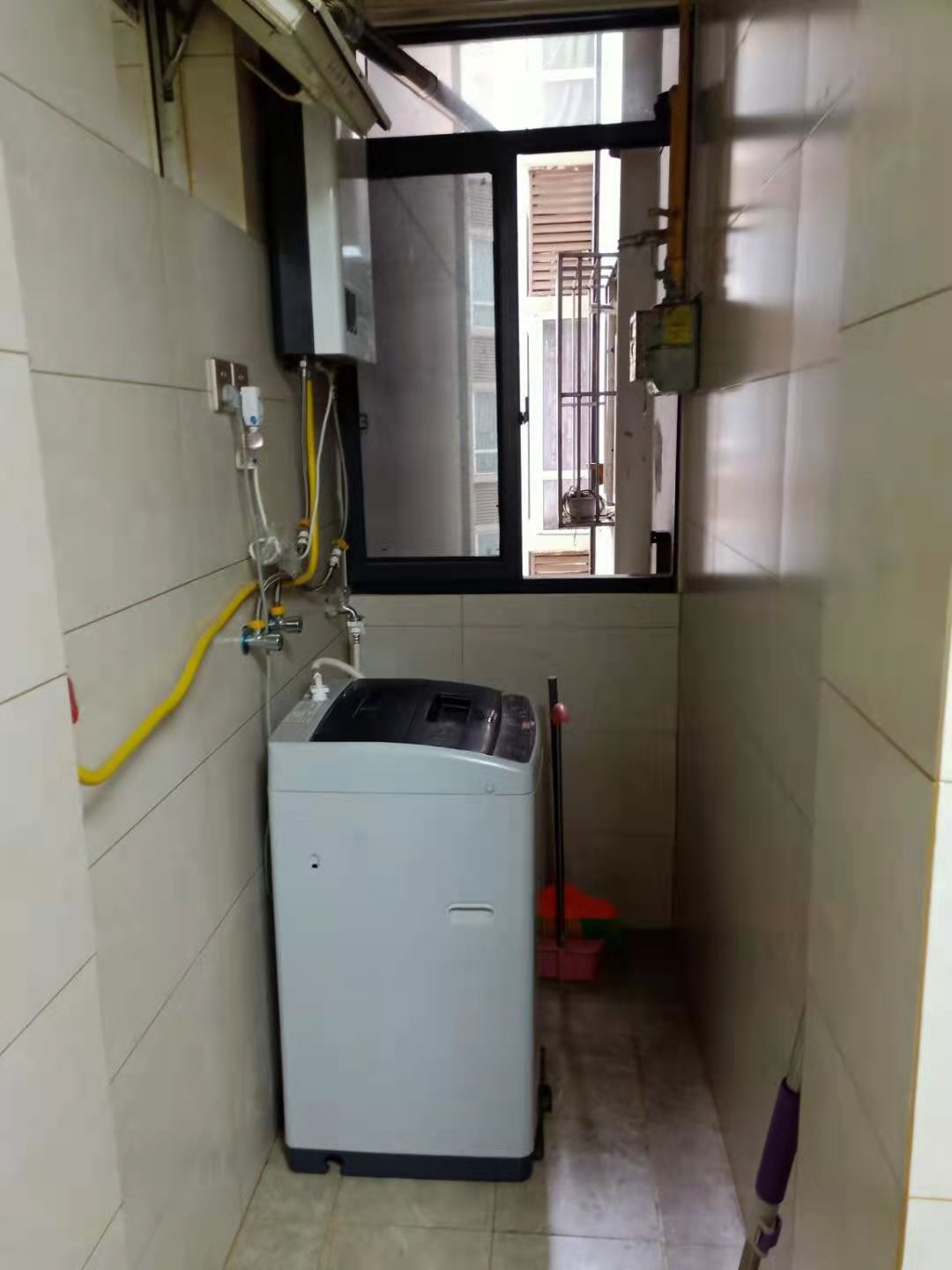 南湖锦苑 1室1厅1卫 1900.0元/月 南湖锦苑 1室1厅1卫 1900.0元/月室内图