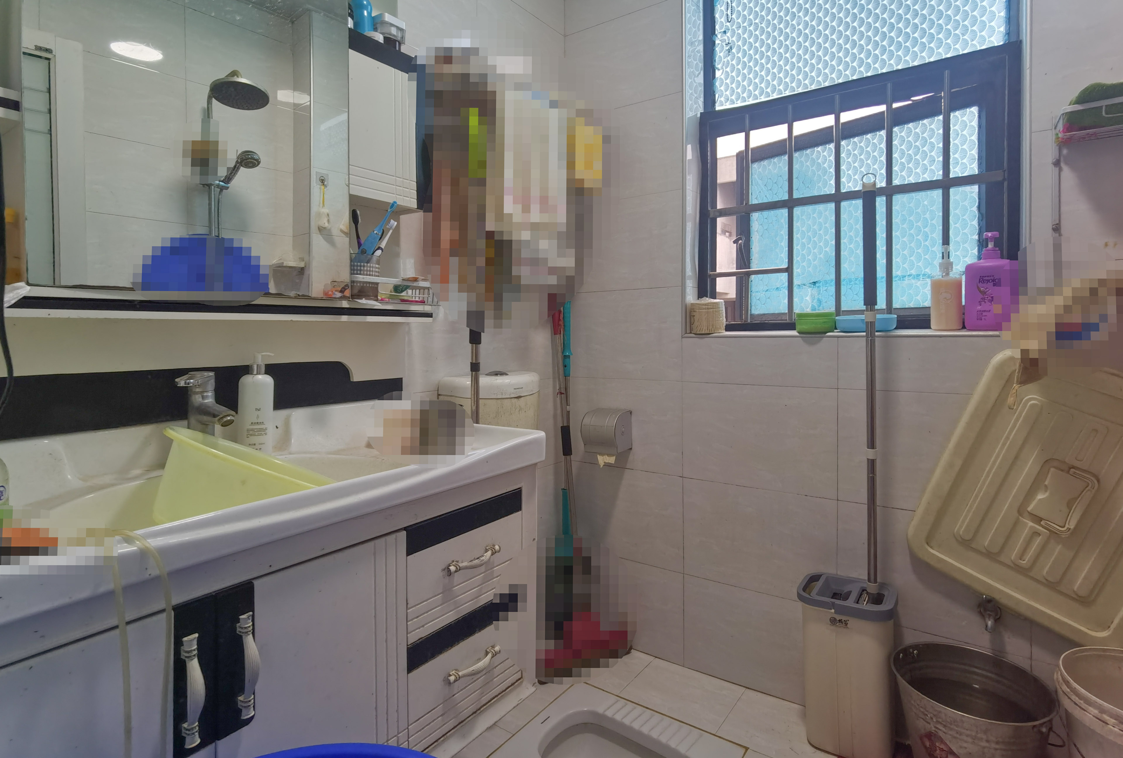 圣华名城建设北路110号 2室2厅1卫 46.0万 圣华名城建设北路110号 2室2厅1卫 46.0万客厅