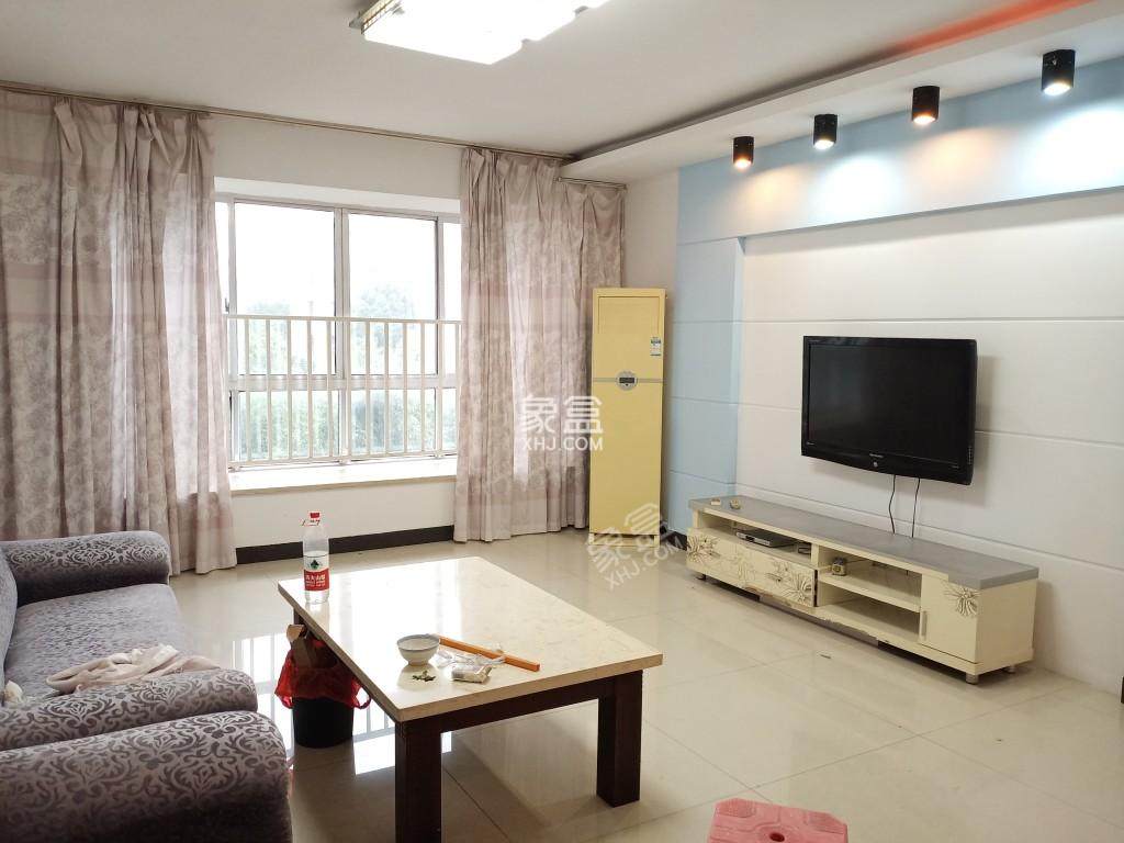 银色现代城 3室2厅2卫 2300.0元/月 银色现代城 3室2厅2卫 2300.0元/月室内图