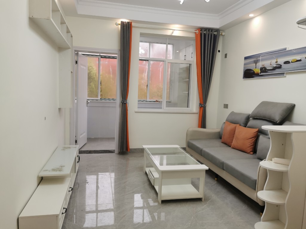 秀峰东路散盘  2室2厅1卫    35.8万户型图