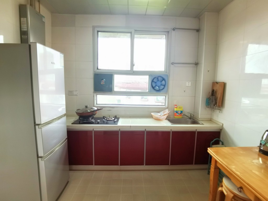 天鹅花园 2室1厅1卫 32.0万 天鹅花园 2室1厅1卫 32.0万客厅