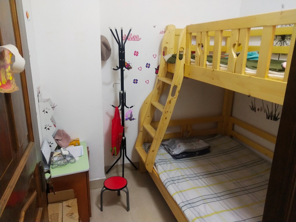 五一新村  3室2厅1卫    50.8万 五一新村  3室2厅1卫    50.8万客厅