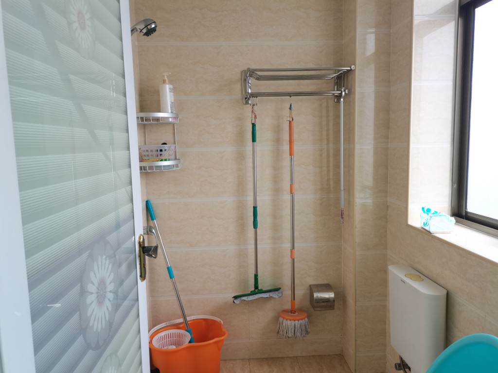 楼外楼山庄 3室2厅2卫 59.8万 楼外楼山庄 3室2厅2卫 59.8万客厅