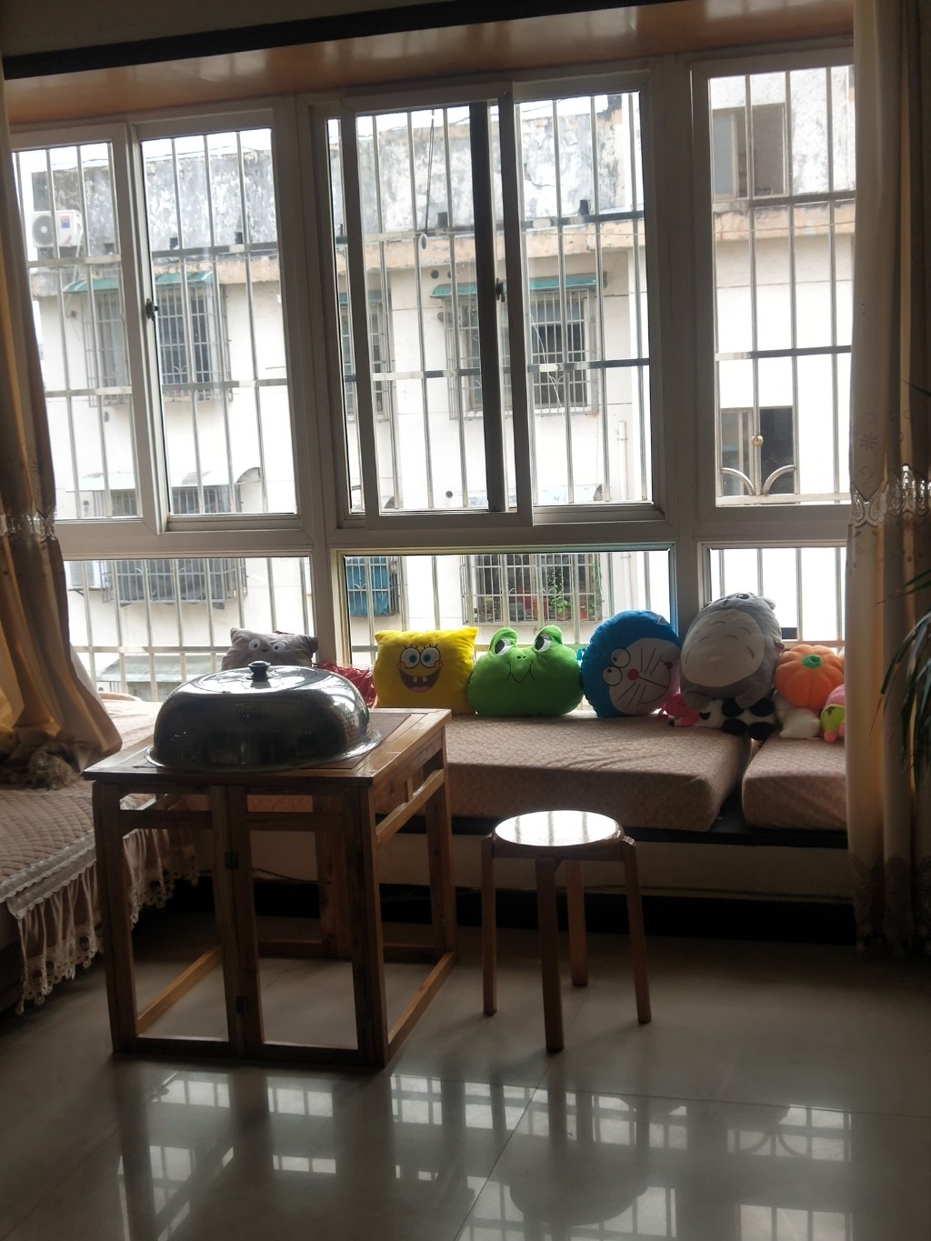 五一新村  3室2厅1卫    50.8万 五一新村  3室2厅1卫    50.8万客厅