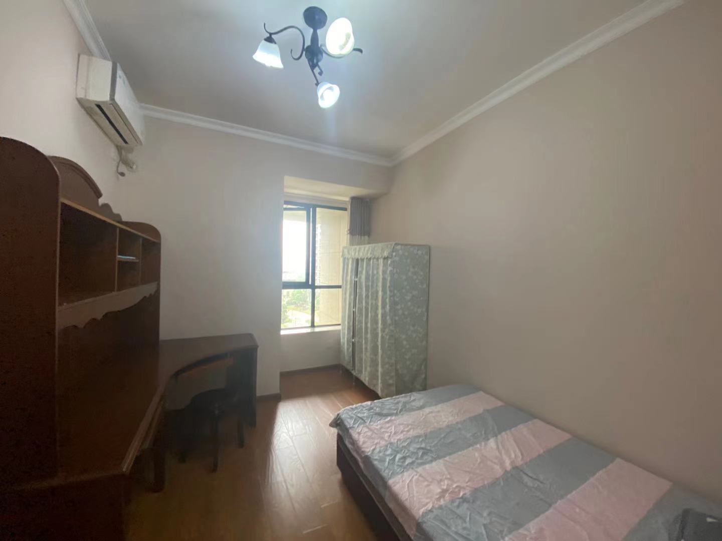 远大中央公园一期  3室2厅1卫    3000.0元/月 远大中央公园一期  3室2厅1卫    3000.0元/月室内图