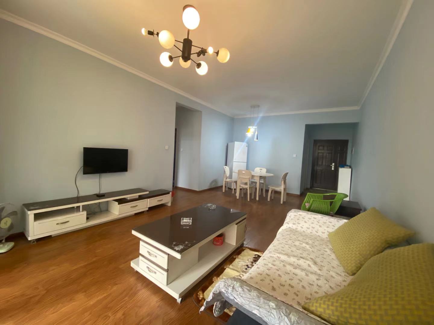 远大中央公园一期  3室2厅1卫    3000.0元/月 远大中央公园一期  3室2厅1卫    3000.0元/月