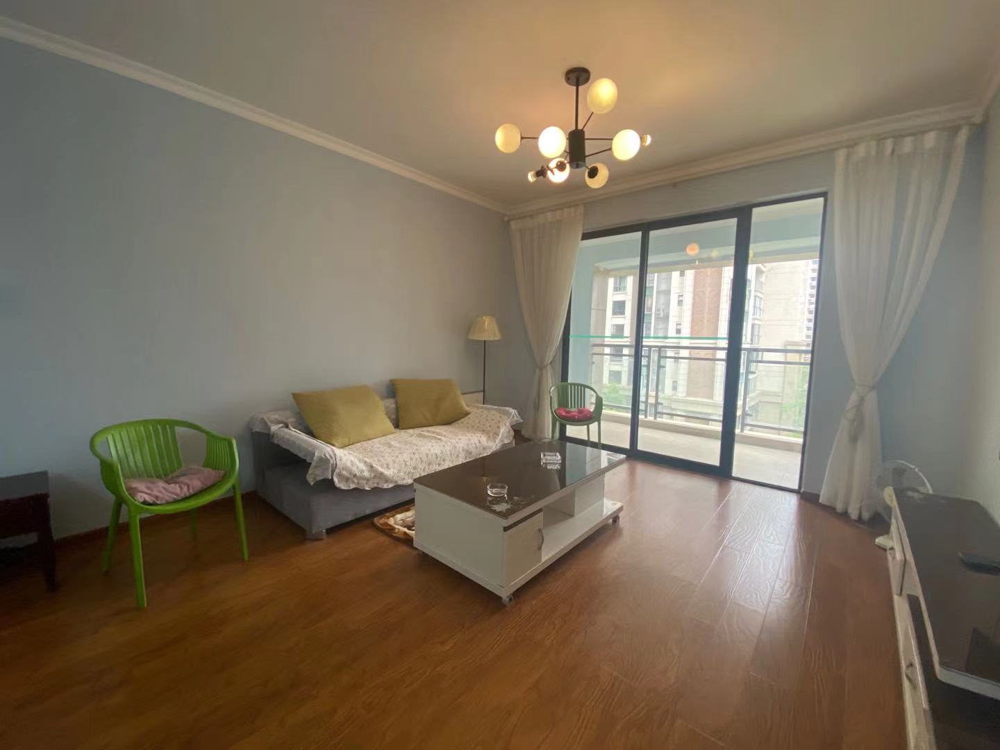 远大中央公园一期  3室2厅1卫    3000.0元/月 远大中央公园一期  3室2厅1卫    3000.0元/月室内图1