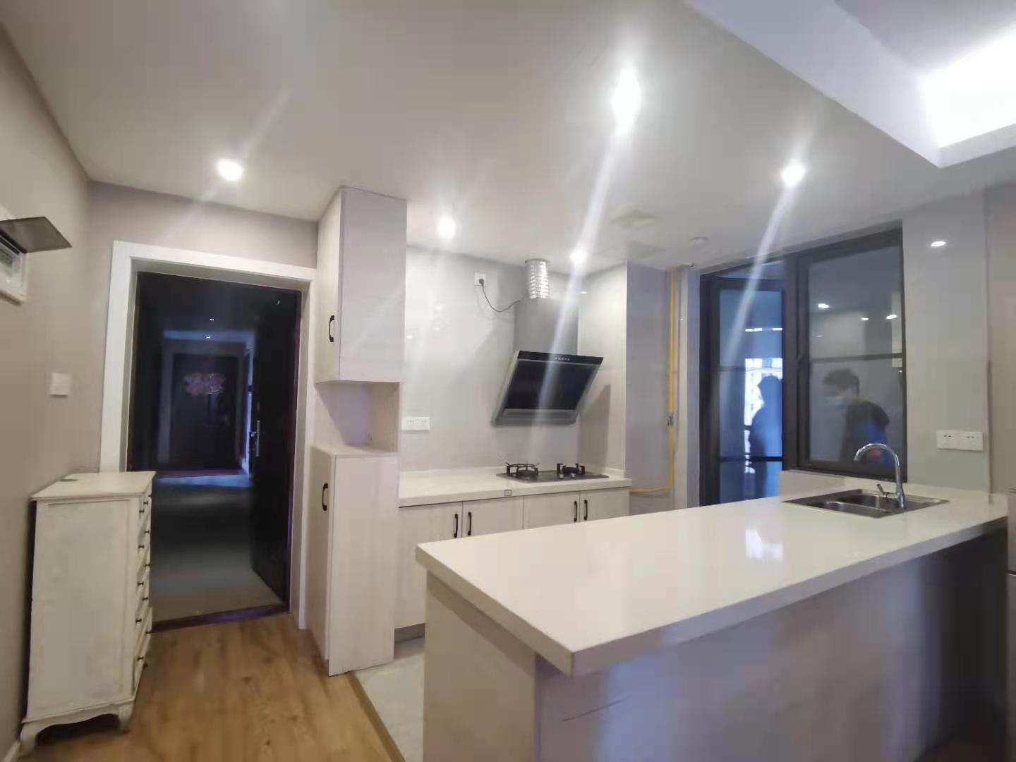 南湖国际1期  2室2厅1卫    2500.0元/月 南湖国际1期  2室2厅1卫    2500.0元/月室内图