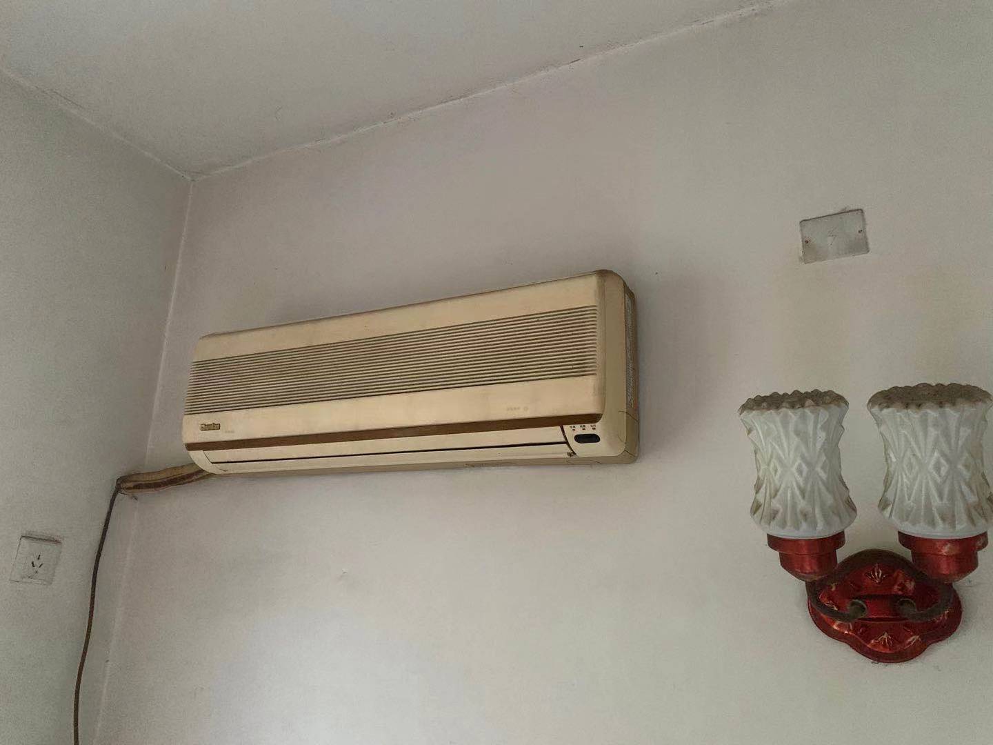 601永红村 2室1厅1卫 800.0元/月 601永红村 2室1厅1卫 800.0元/月室内图