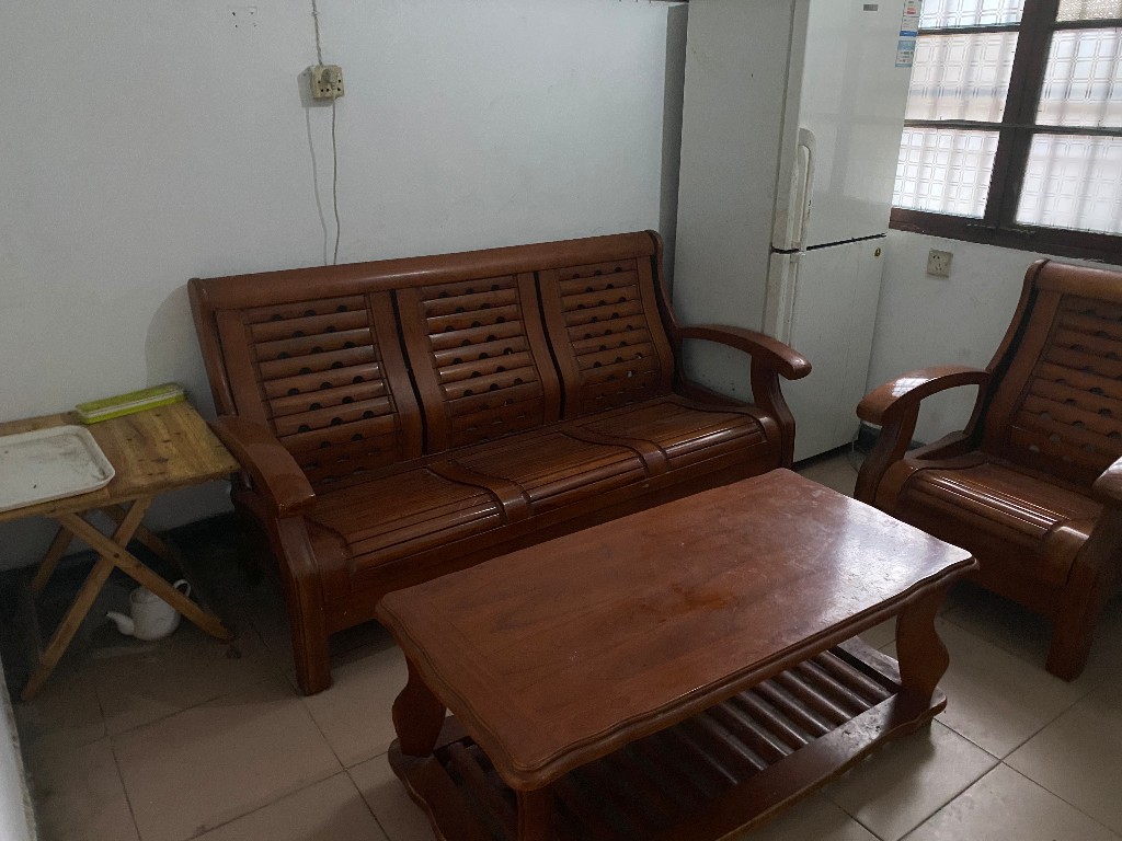 新华东路散盘 2室1厅1卫 500.0元/月 新华东路散盘 2室1厅1卫 500.0元/月室内图