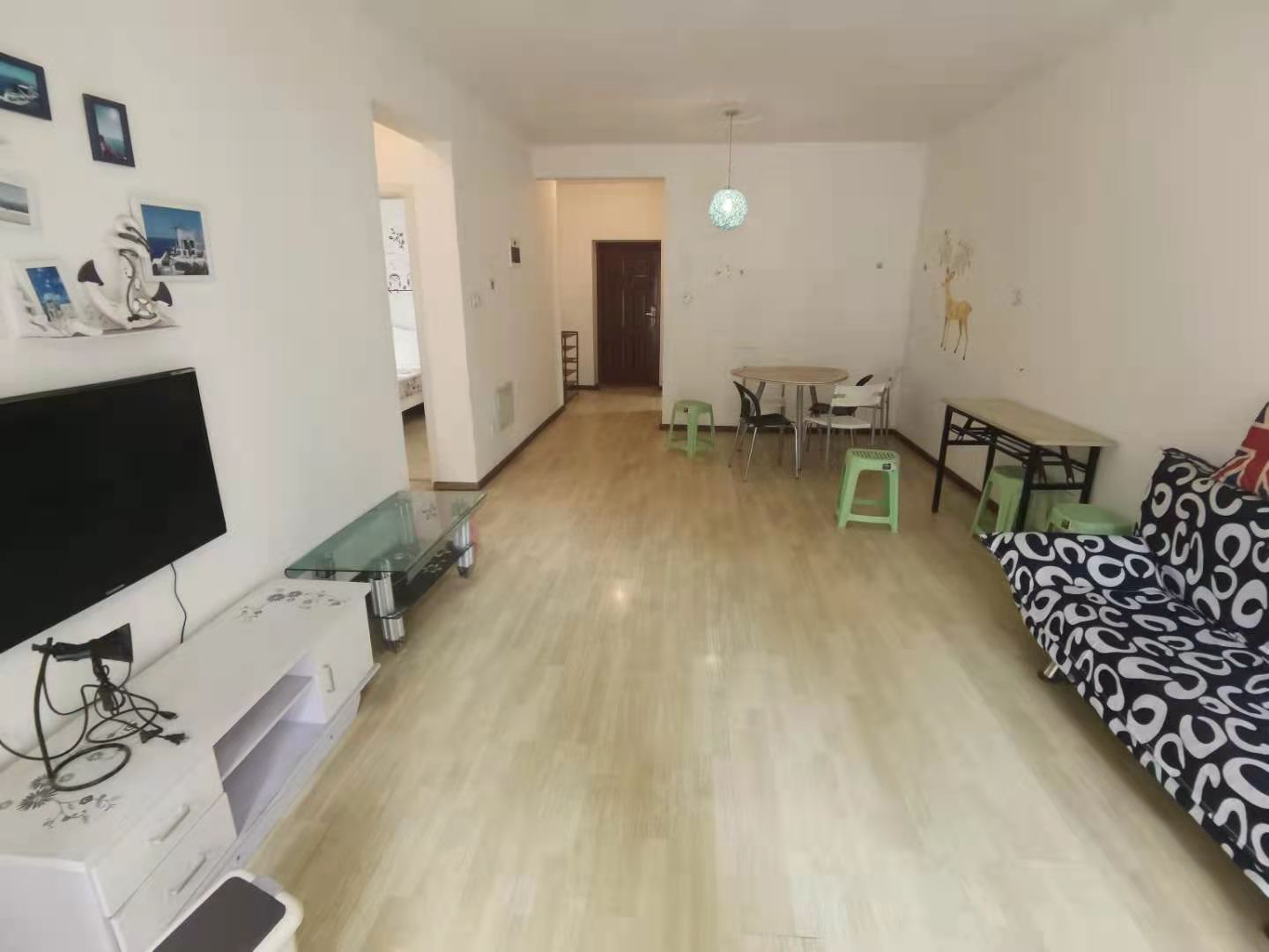 南湖国际6期  2室2厅1卫    2500.0元/月 南湖国际6期  2室2厅1卫    2500.0元/月室内图