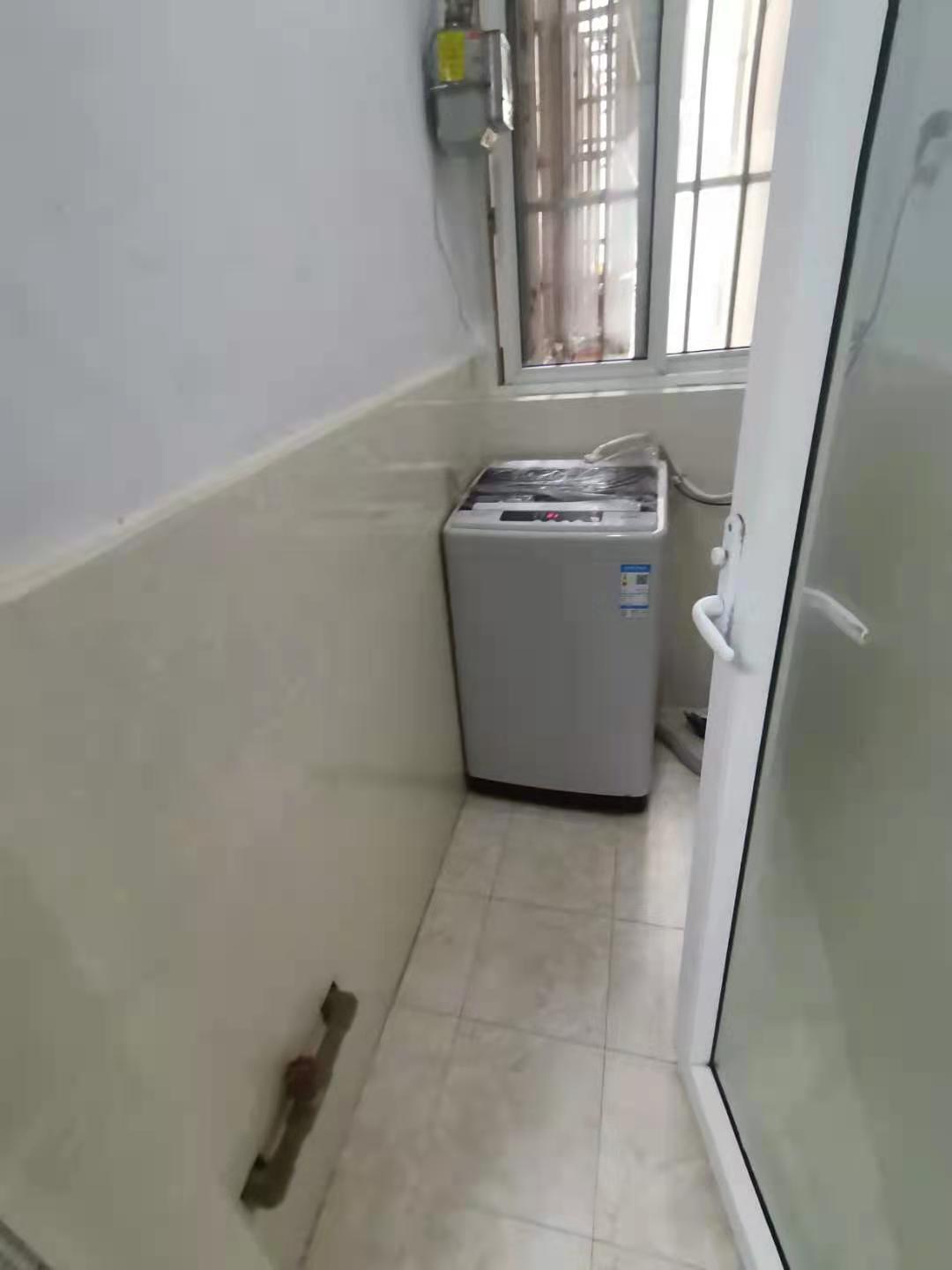 南湖锦苑 1室1厅1卫 1600.0元/月 南湖锦苑 1室1厅1卫 1600.0元/月室内图