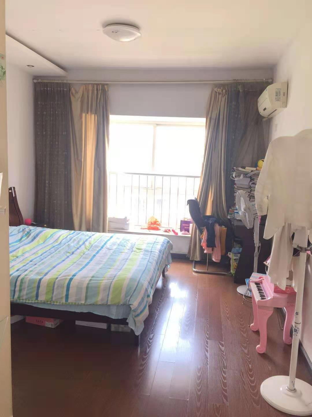 晨光小区 3室2厅1卫 1300.0元/月 晨光小区 3室2厅1卫 1300.0元/月室内图