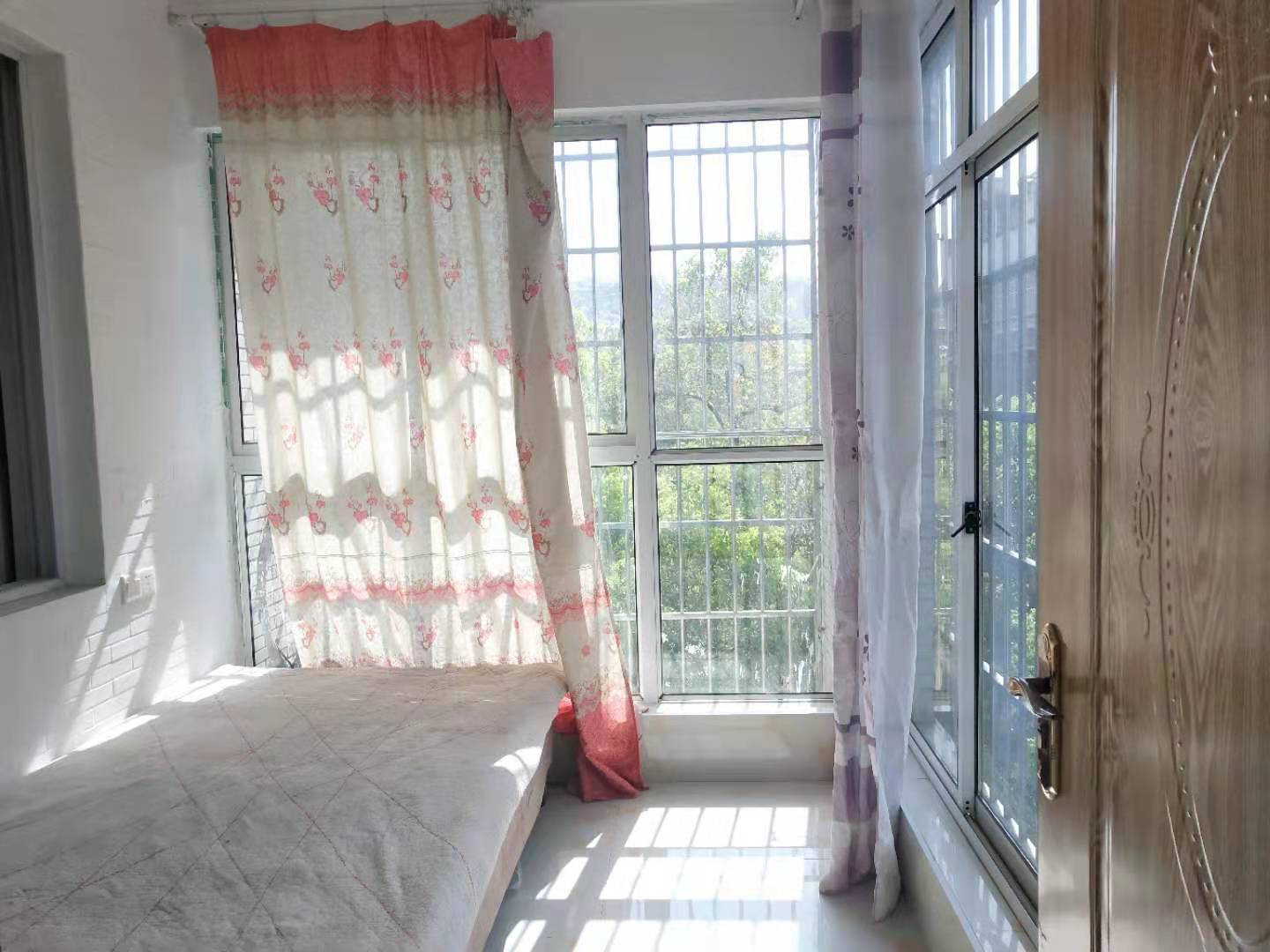 经仕小区 2室2厅1卫 1600.0元/月 经仕小区 2室2厅1卫 1600.0元/月室内图