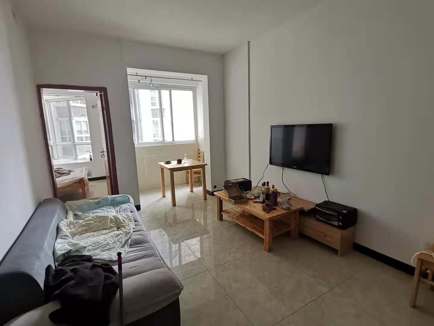 南湖锦苑 1室1厅1卫 1600.0元/月 南湖锦苑 1室1厅1卫 1600.0元/月室内图