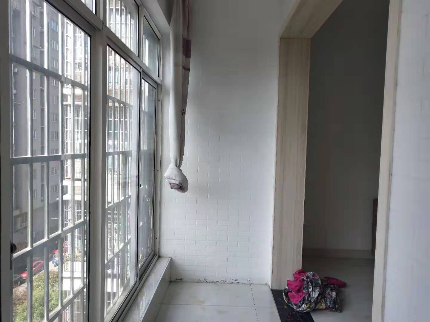 经仕小区 2室2厅1卫 1600.0元/月 经仕小区 2室2厅1卫 1600.0元/月室内图