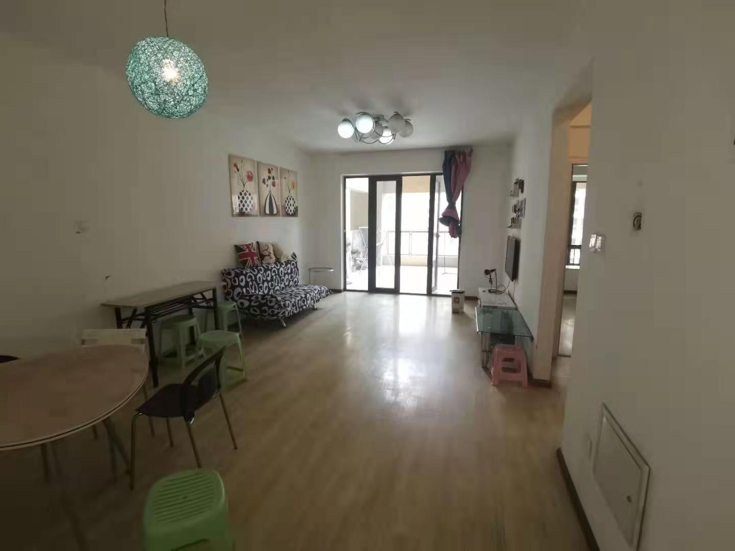 南湖国际6期  2室2厅1卫    2500.0元/月 南湖国际6期  2室2厅1卫    2500.0元/月室内图