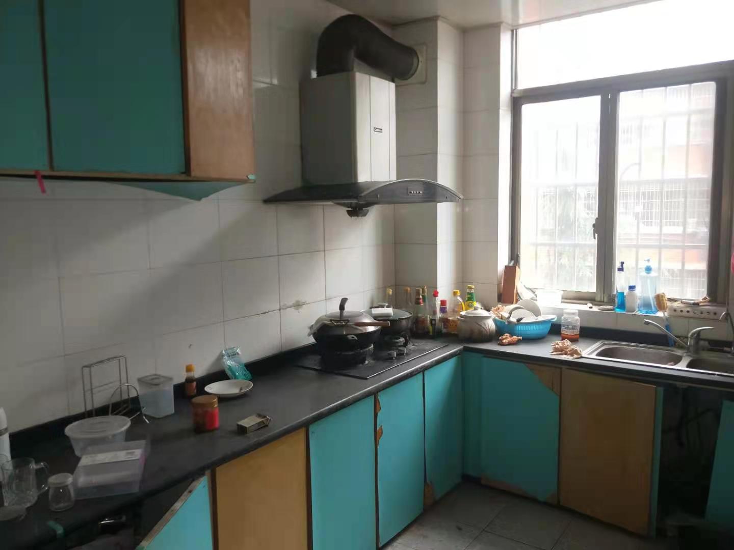 银海花园 2室1厅1卫 48.0万 银海花园 2室1厅1卫 48.0万客厅