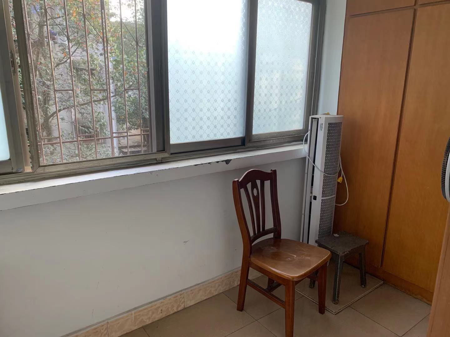 银海花园D区学卫村 2室2厅1卫 900.0元/月 银海花园D区学卫村 2室2厅1卫 900.0元/月室内图