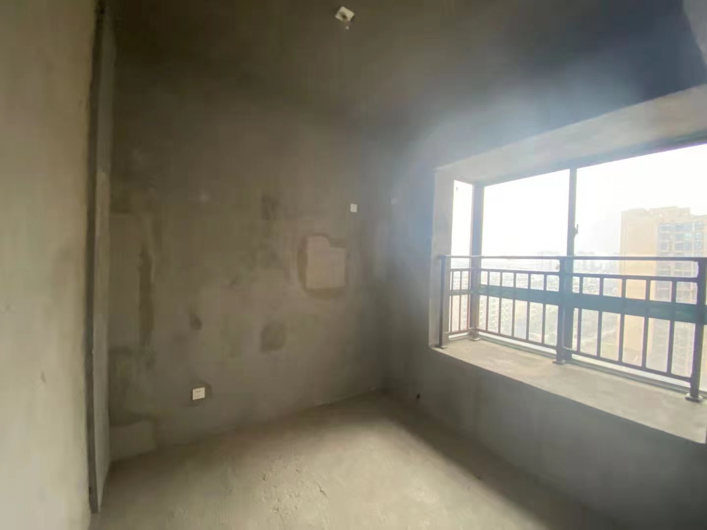 蓝海卧龙湾 3室2厅2卫 64.0万 蓝海卧龙湾 3室2厅2卫 64.0万客厅