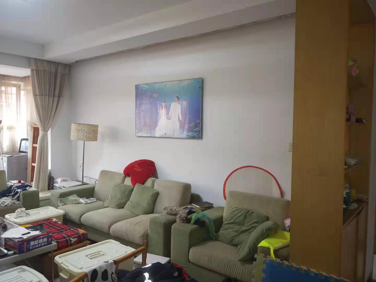 银海花园 2室1厅1卫 48.0万 银海花园 2室1厅1卫 48.0万卧室