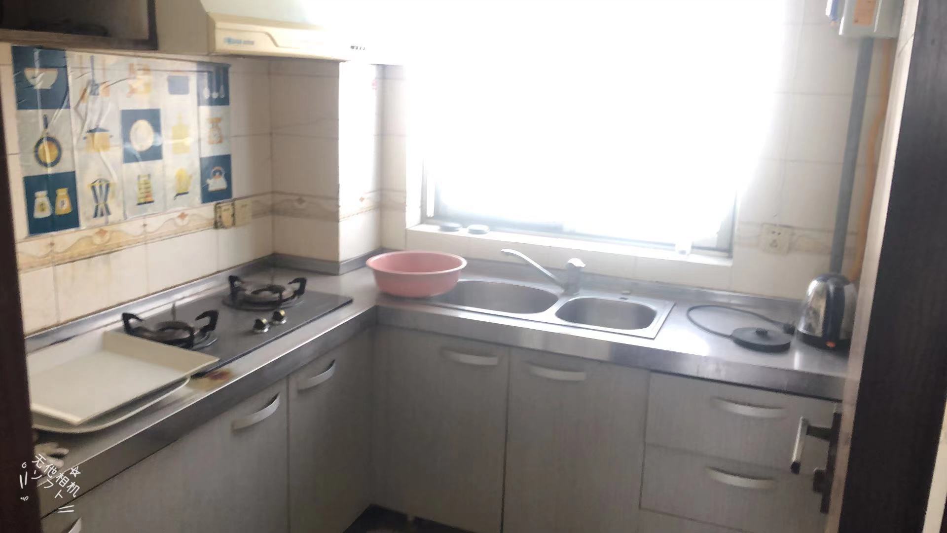 东南明苑 4室2厅 2600.00元 东南明苑 4室2厅 2600.00元室内图