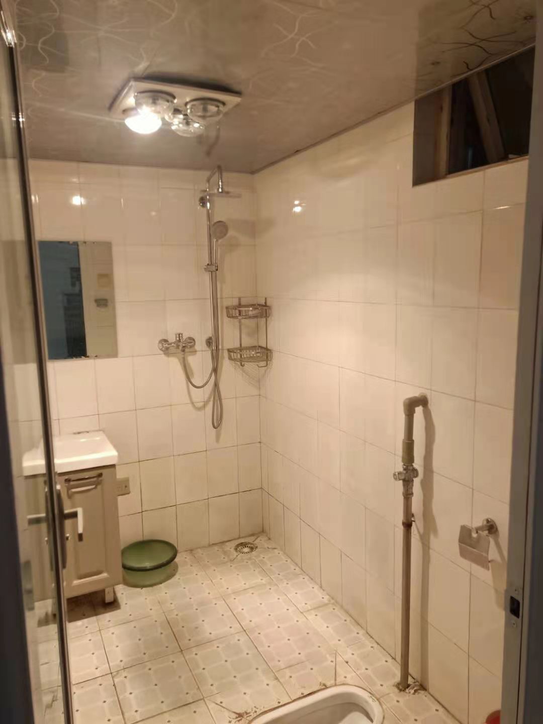 南湖锦苑 1室1厅1卫 1500.0元/月 南湖锦苑 1室1厅1卫 1500.0元/月室内图