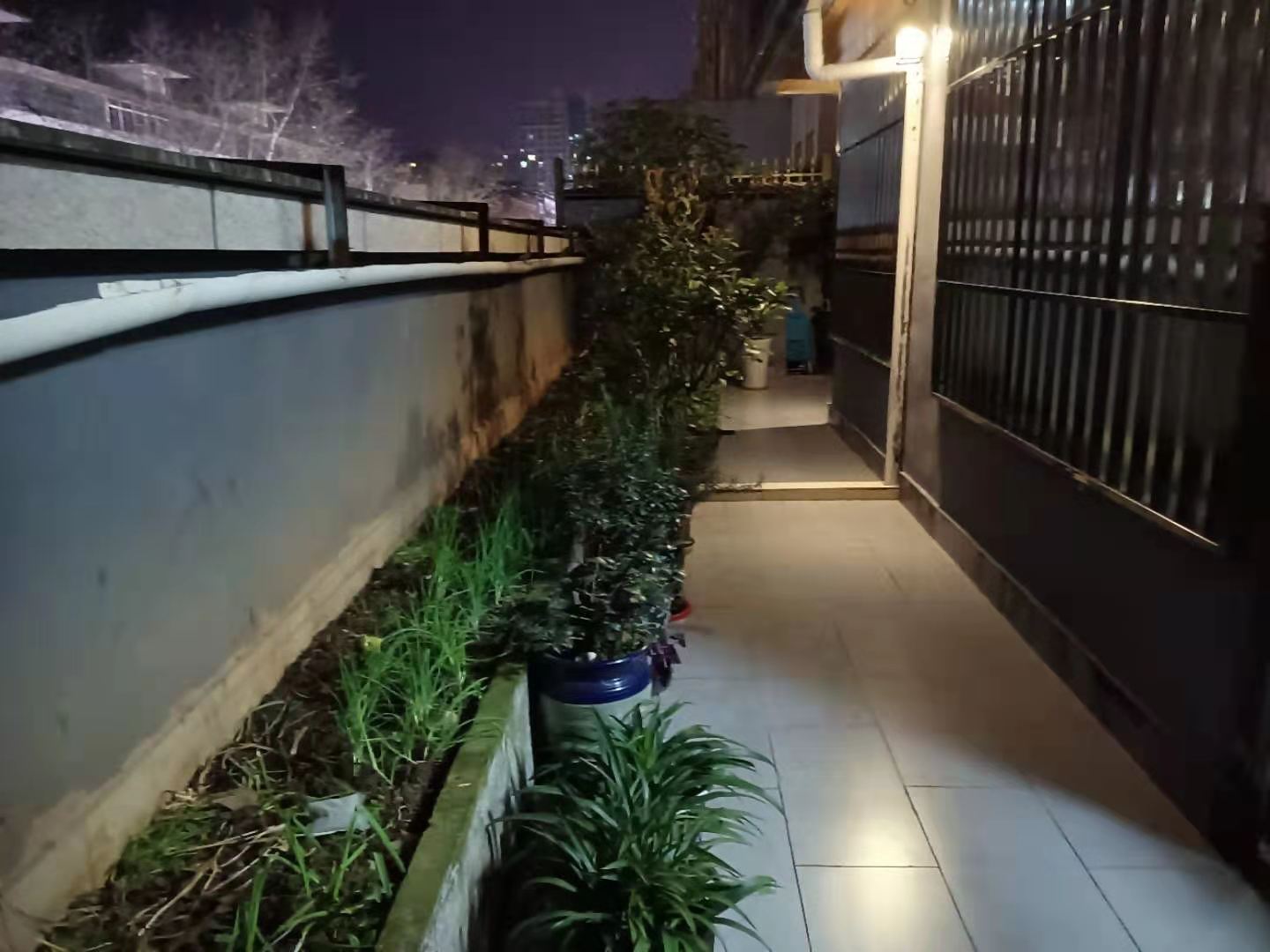 文化园三期 4室2厅2卫 96.8万 文化园三期 4室2厅2卫 96.8万客厅