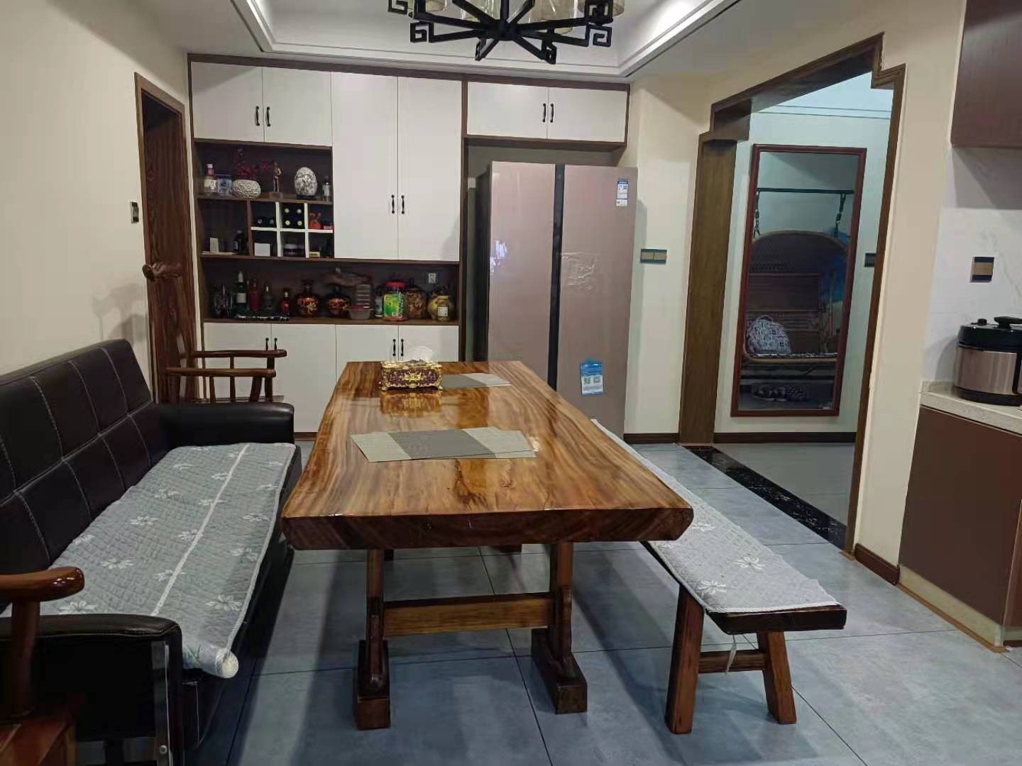 文化园三期 4室2厅2卫 96.8万 文化园三期 4室2厅2卫 96.8万客厅