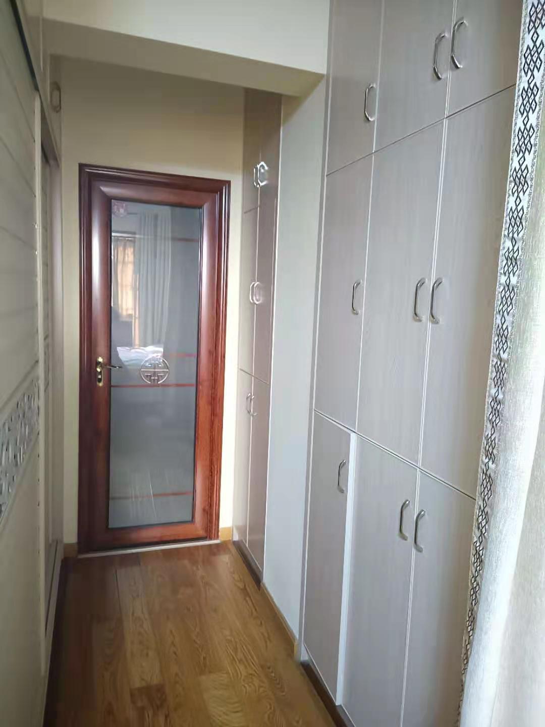 文化园三期 4室2厅3卫 156.0万 文化园三期 4室2厅3卫 156.0万客厅