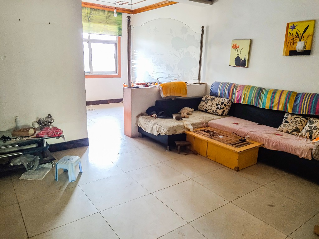 全丰小区  2室2厅1卫    27.8万卫生间