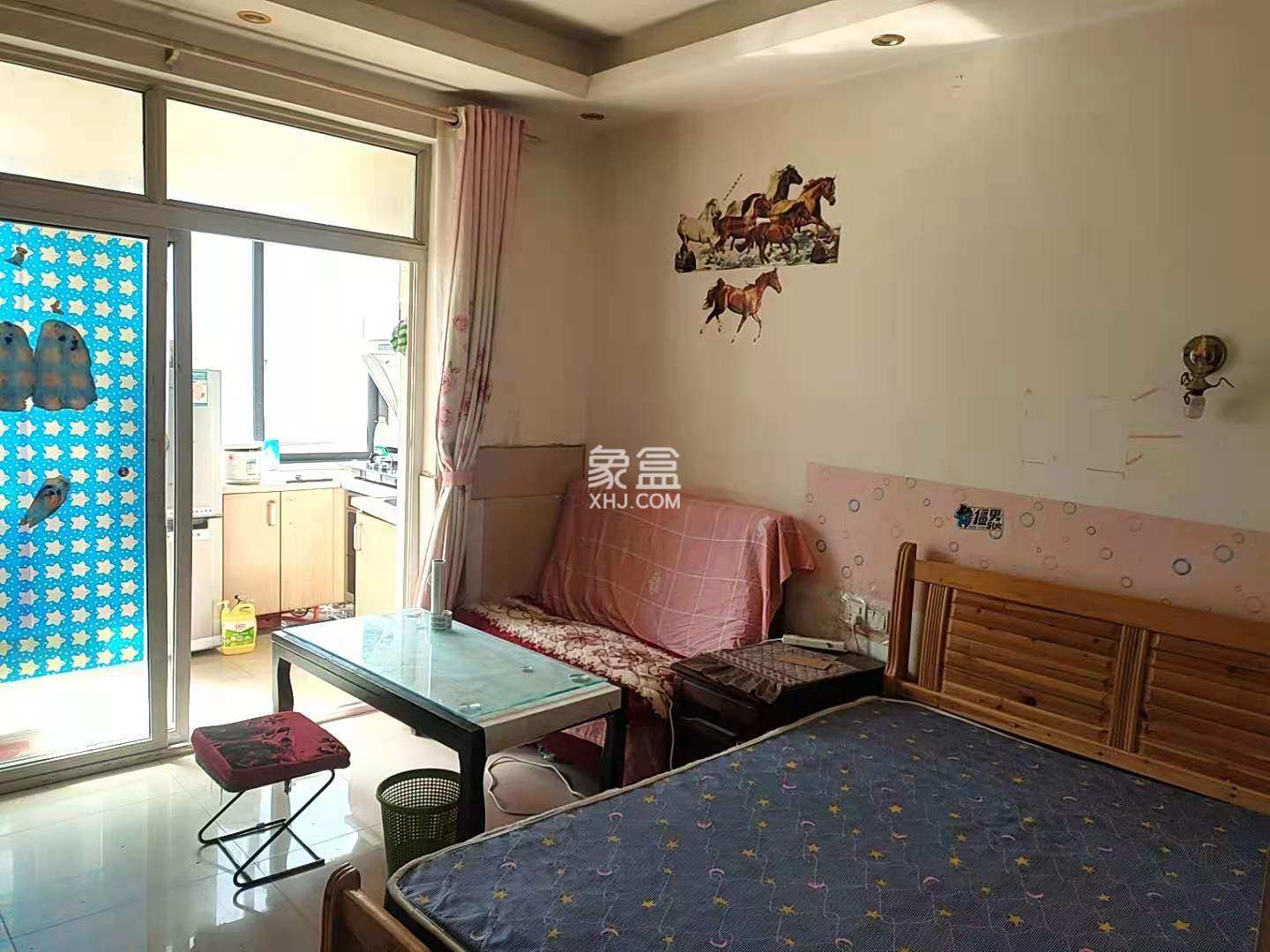 楚天家园  3室2厅1卫    2000.0元/月室内图1