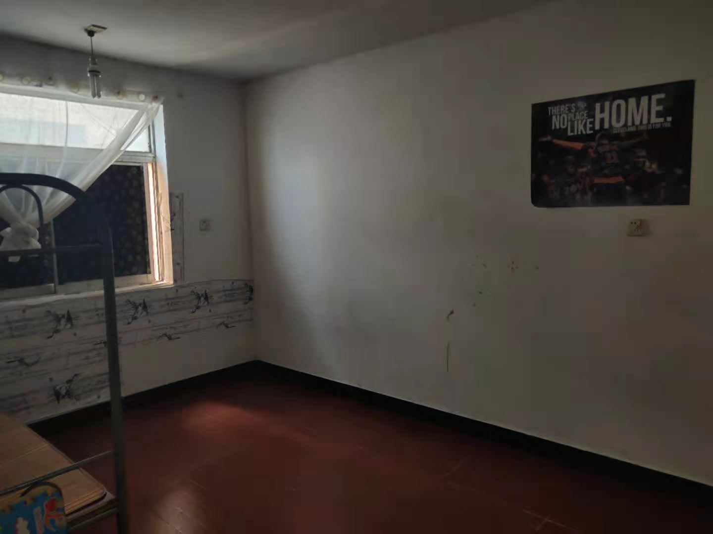 远东公寓  3室2厅1卫    2800.0元/月室内图